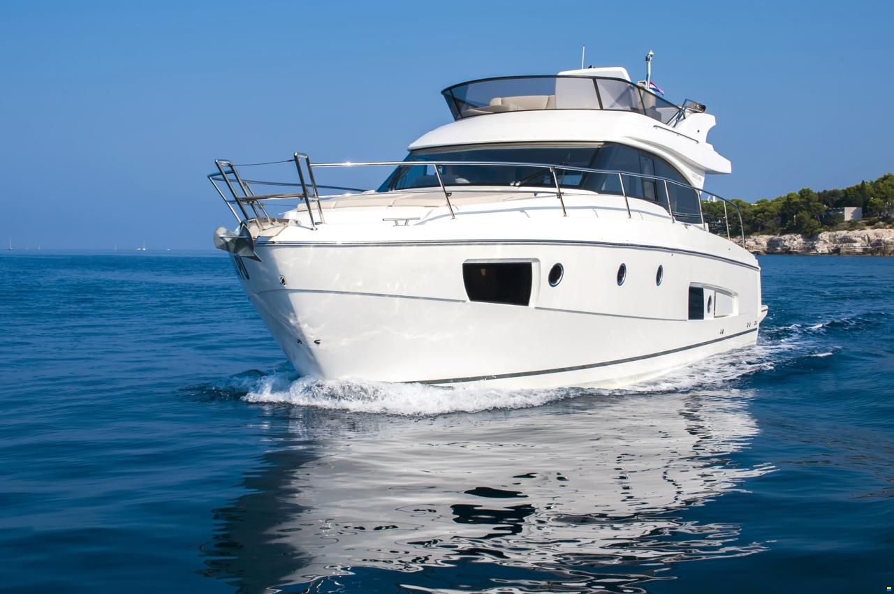Bavaria Virtess 420 Fly