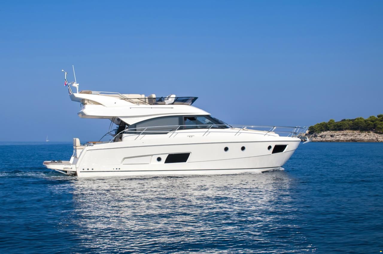 Bavaria Virtess 420 Fly