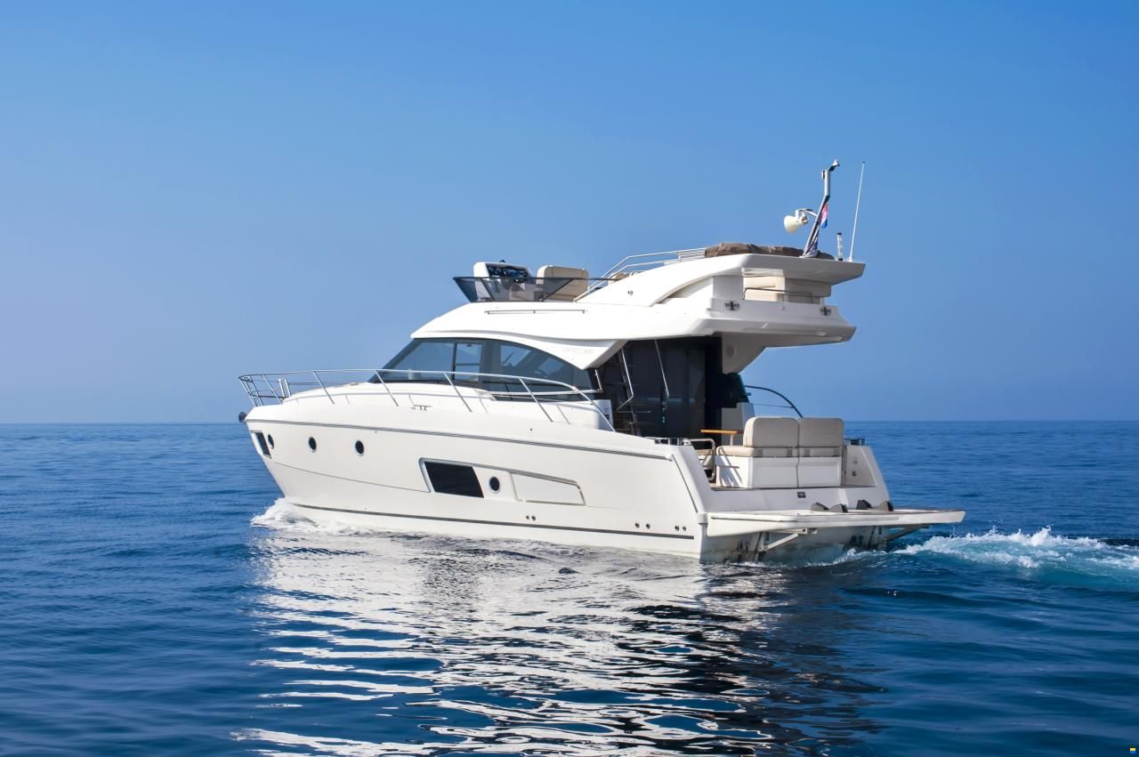 Bavaria Virtess 420 Fly