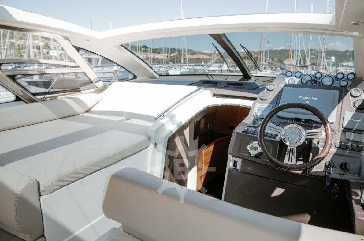 Azimut Atlantis 54