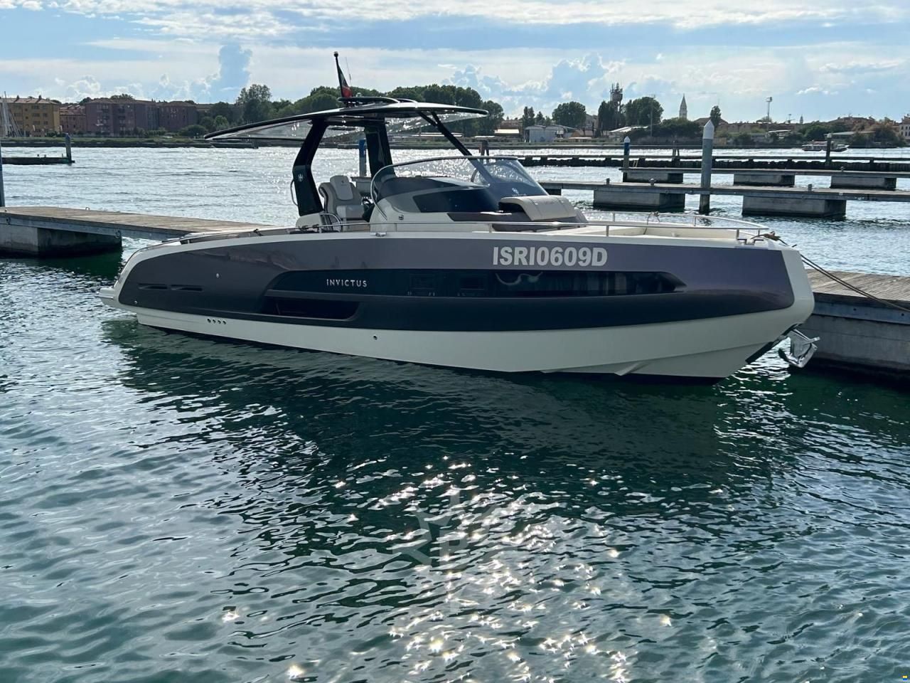Invictus GT320