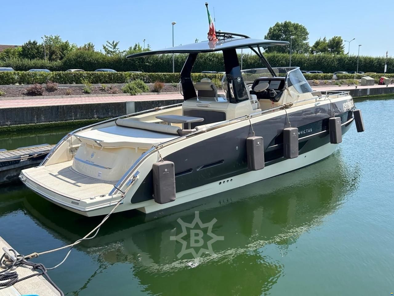 Invictus GT320