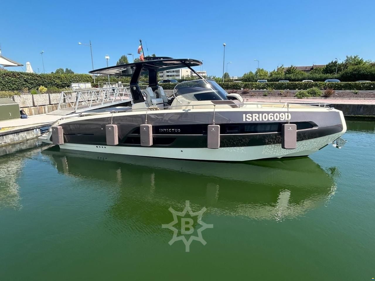 Invictus GT320