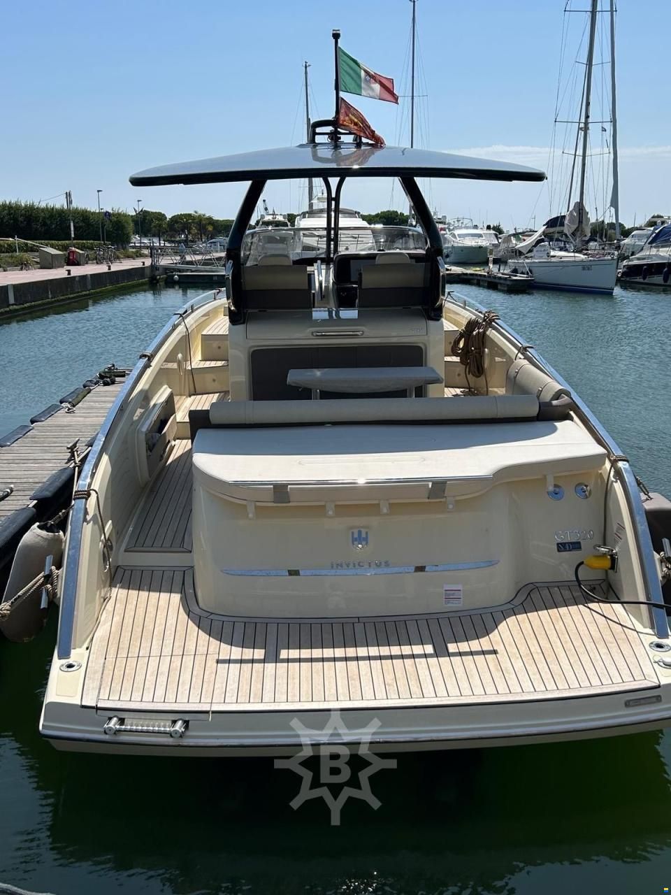 Invictus GT320