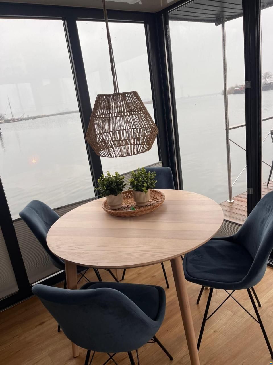 Campi 400 Houseboat CHARTER HARDEWIJK