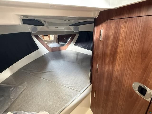 Quicksilver Activ 755 Cruiser mit 250PS