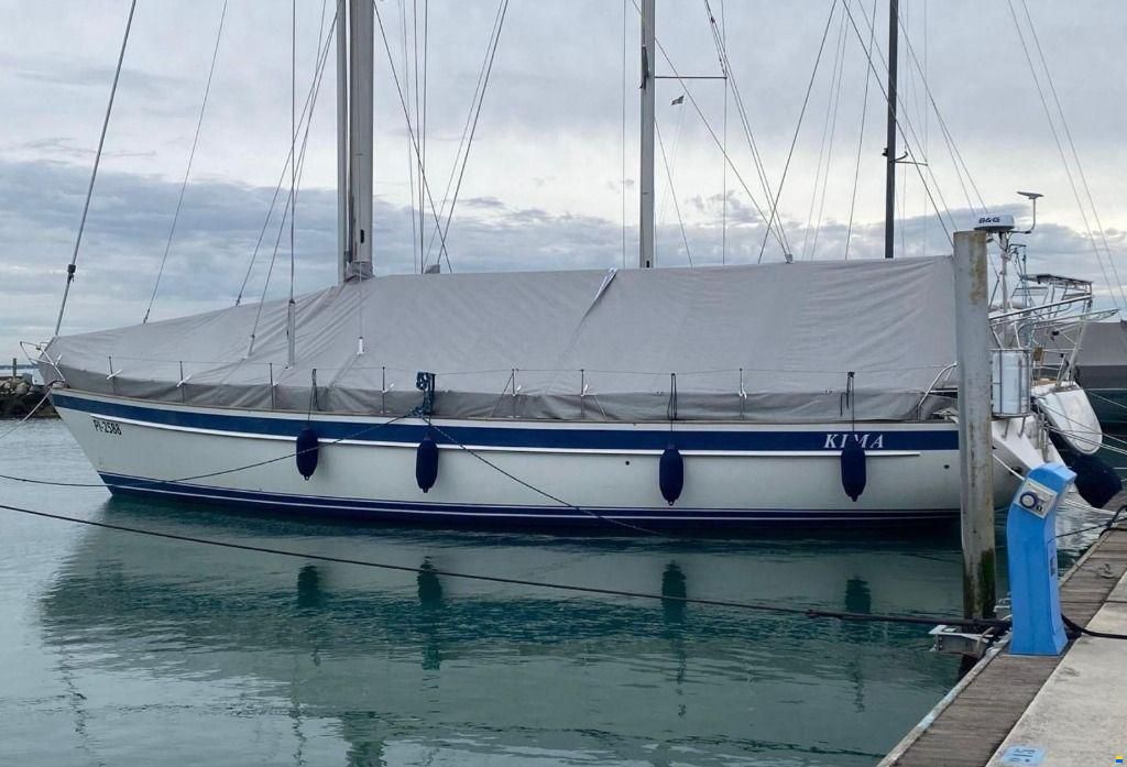Hallberg-Rassy H.R. 53