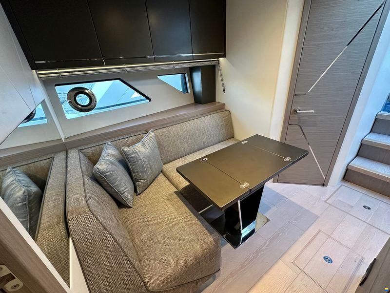Sunseeker Predator 60 Evo