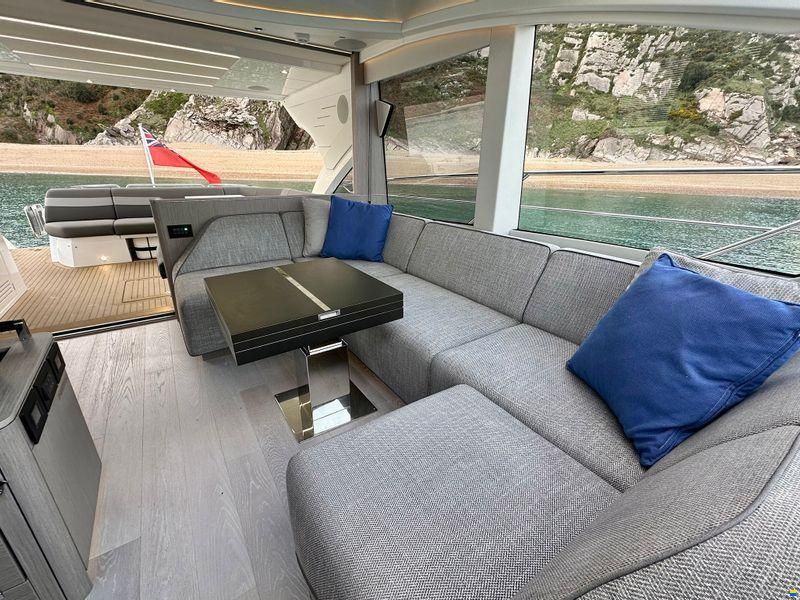 Sunseeker Predator 60 Evo