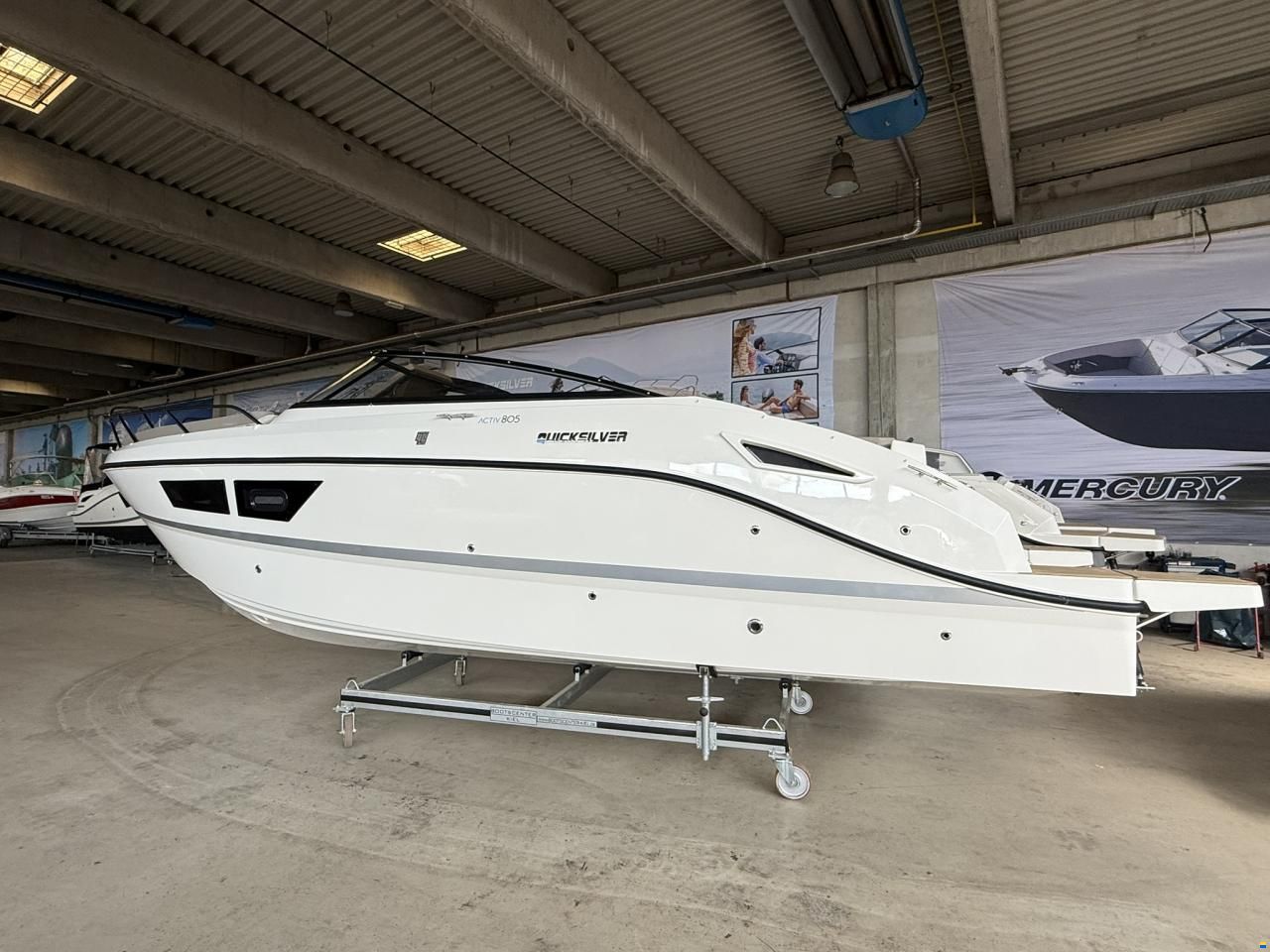 Quicksilver Activ 805 Cruiser mit 250PS