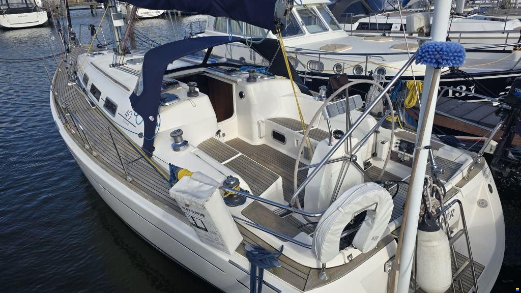 Dufour 40 Performance