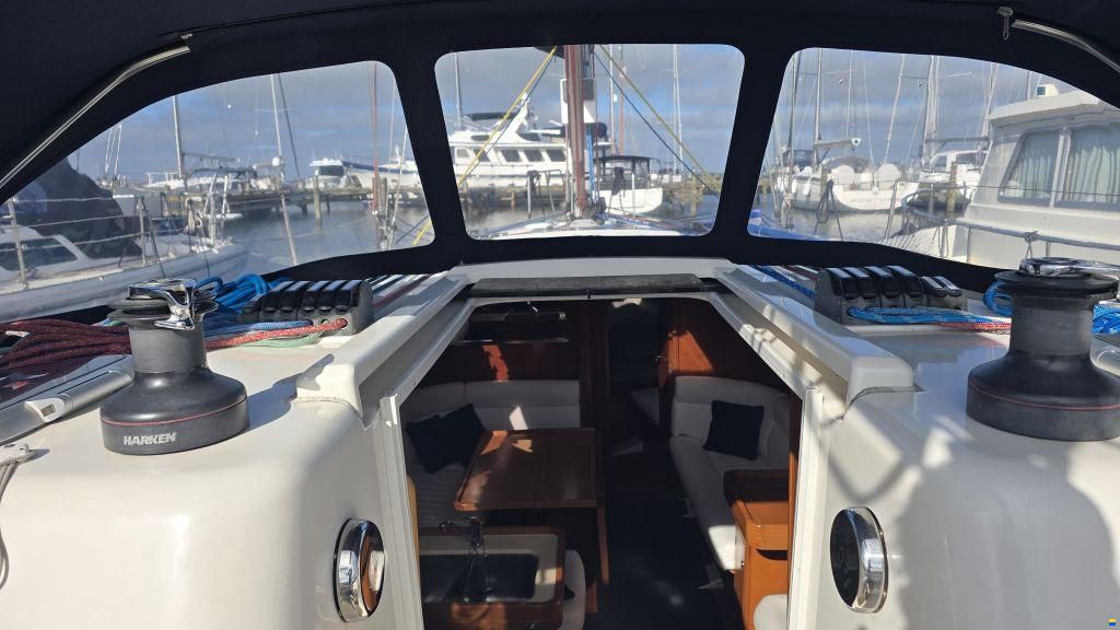 Dufour 40 Performance