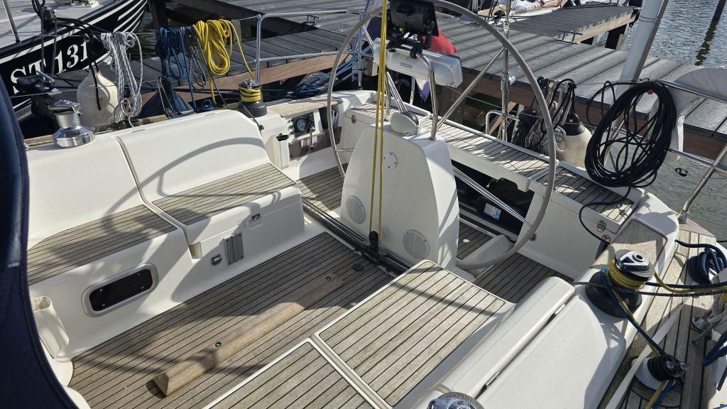 Dufour 40 Performance