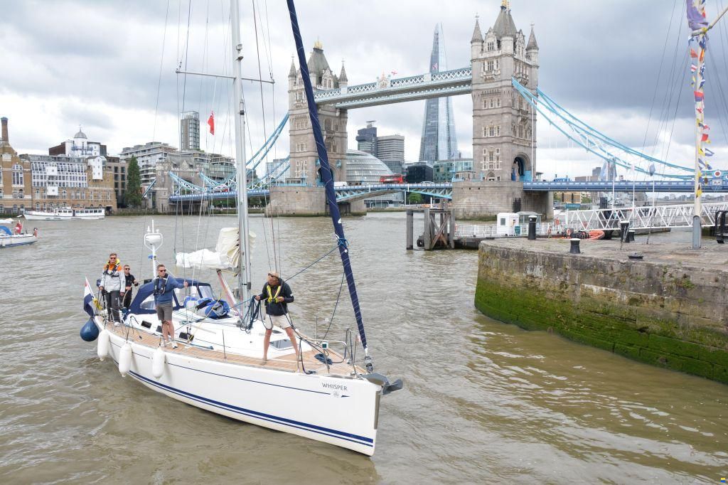 Dufour 40 Performance