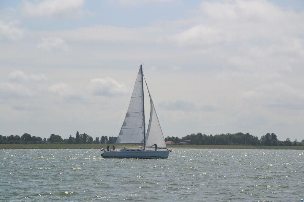 Dufour 40 Performance