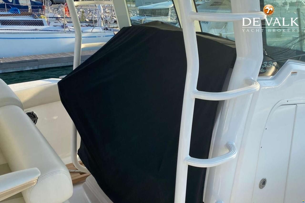 Boston Whaler 330 Outrage