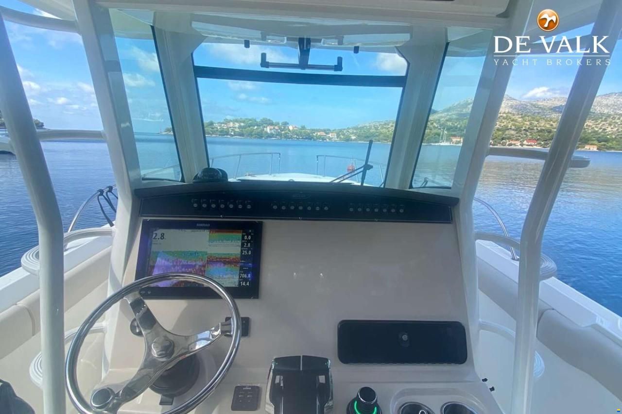 Boston Whaler 330 Outrage
