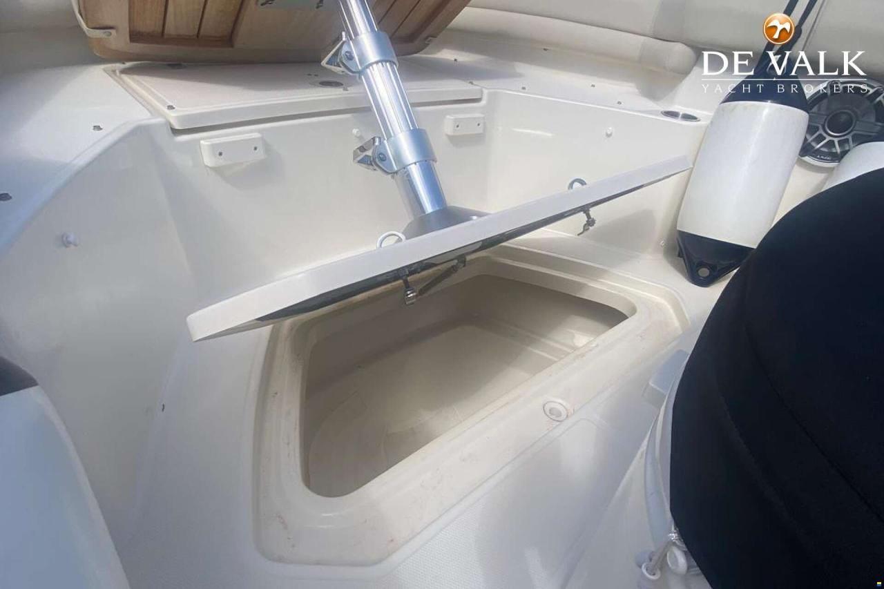 Boston Whaler 330 Outrage