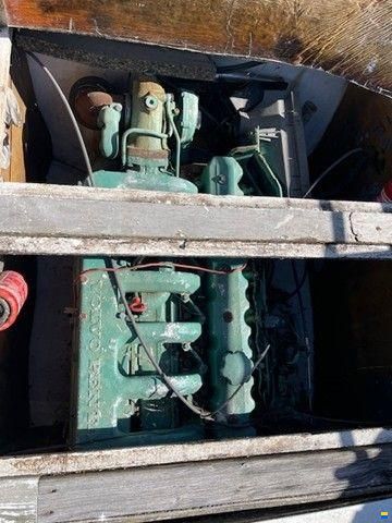 Marex 23 DC med Volvo Penta 200 hk diesel 6 cy