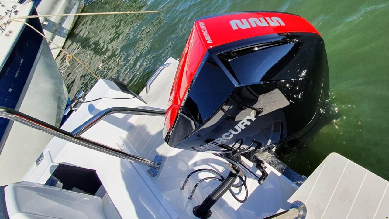 Axopar 24HT