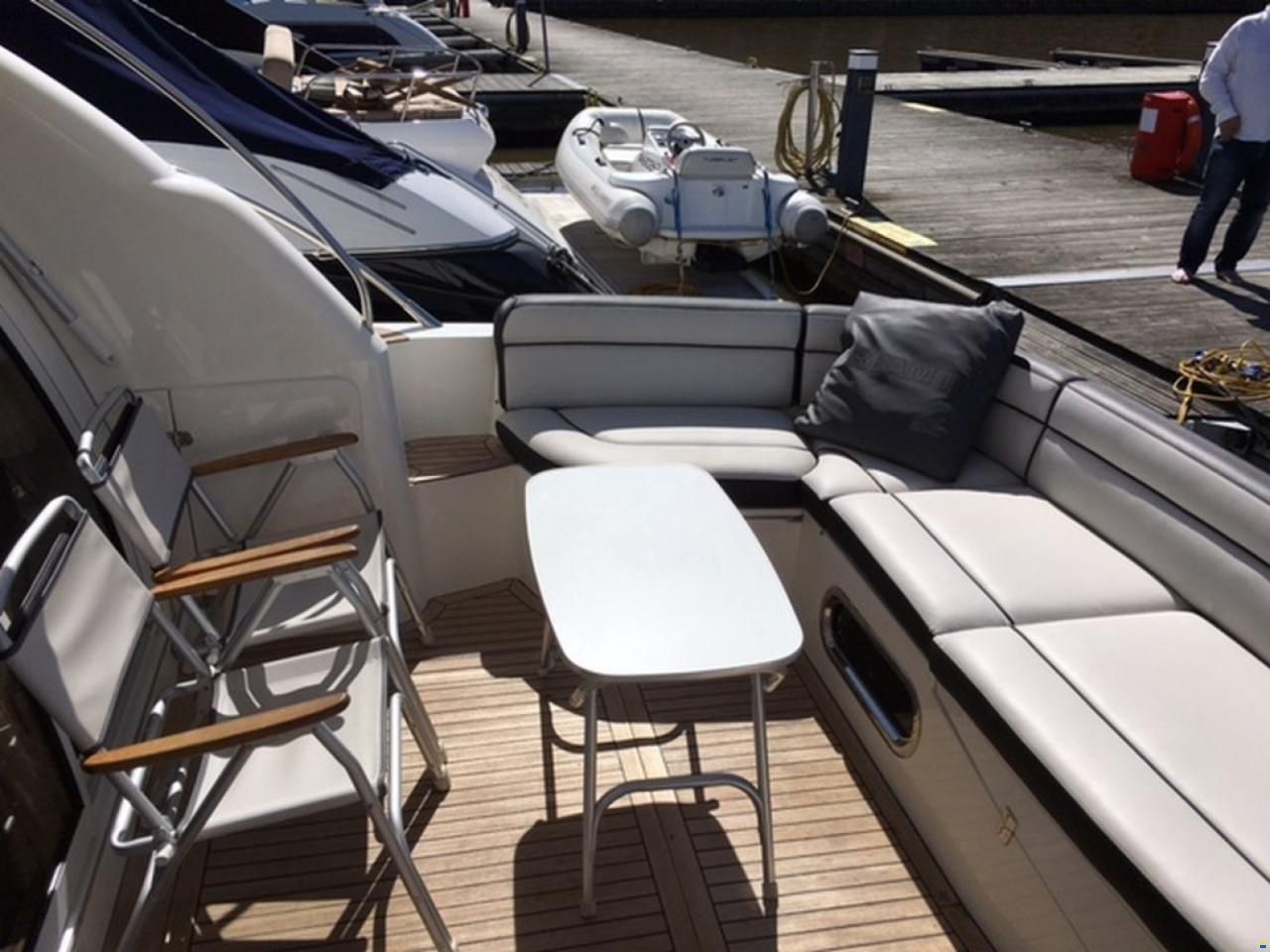 Sealine T47