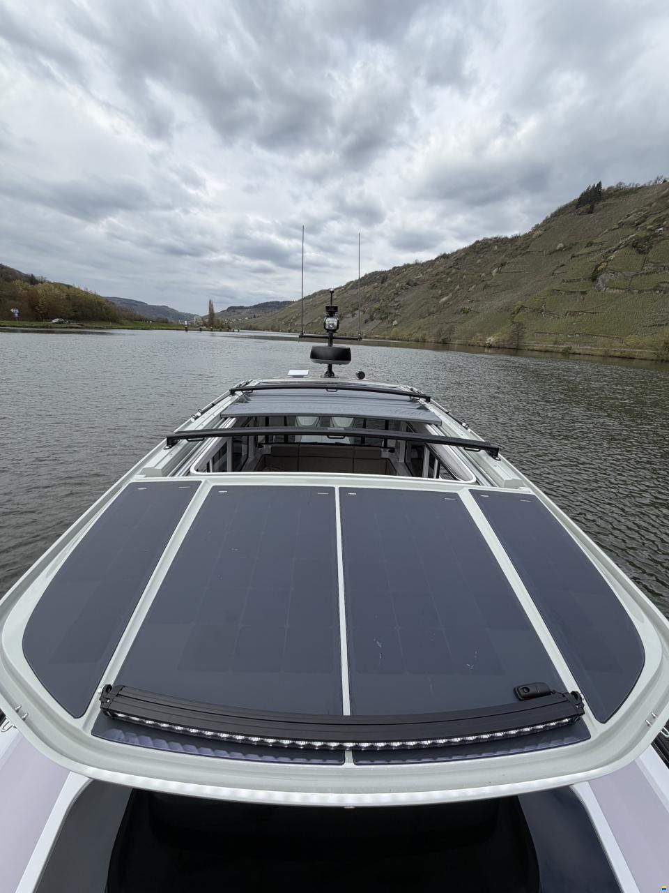 Axopar 37 XC Cross Cabin