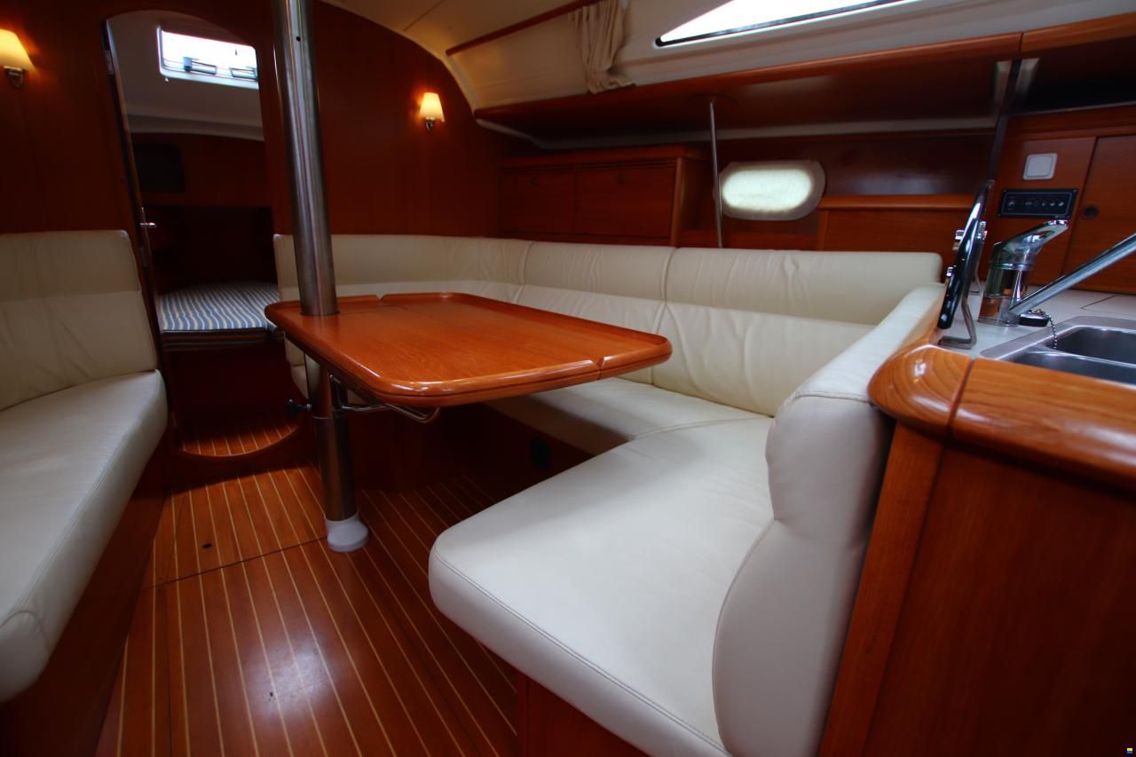 Jeanneau Sun Odyssey 35
