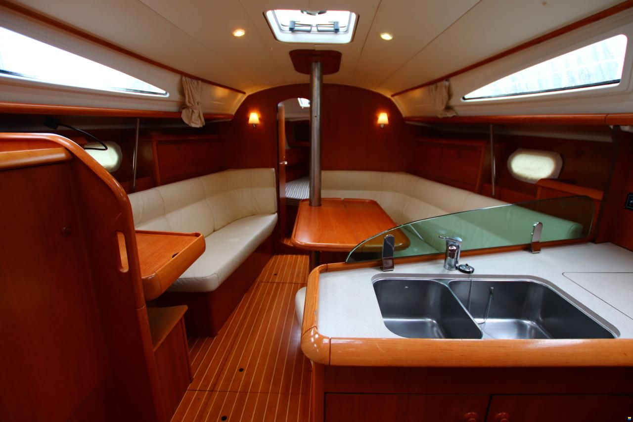 Jeanneau Sun Odyssey 35