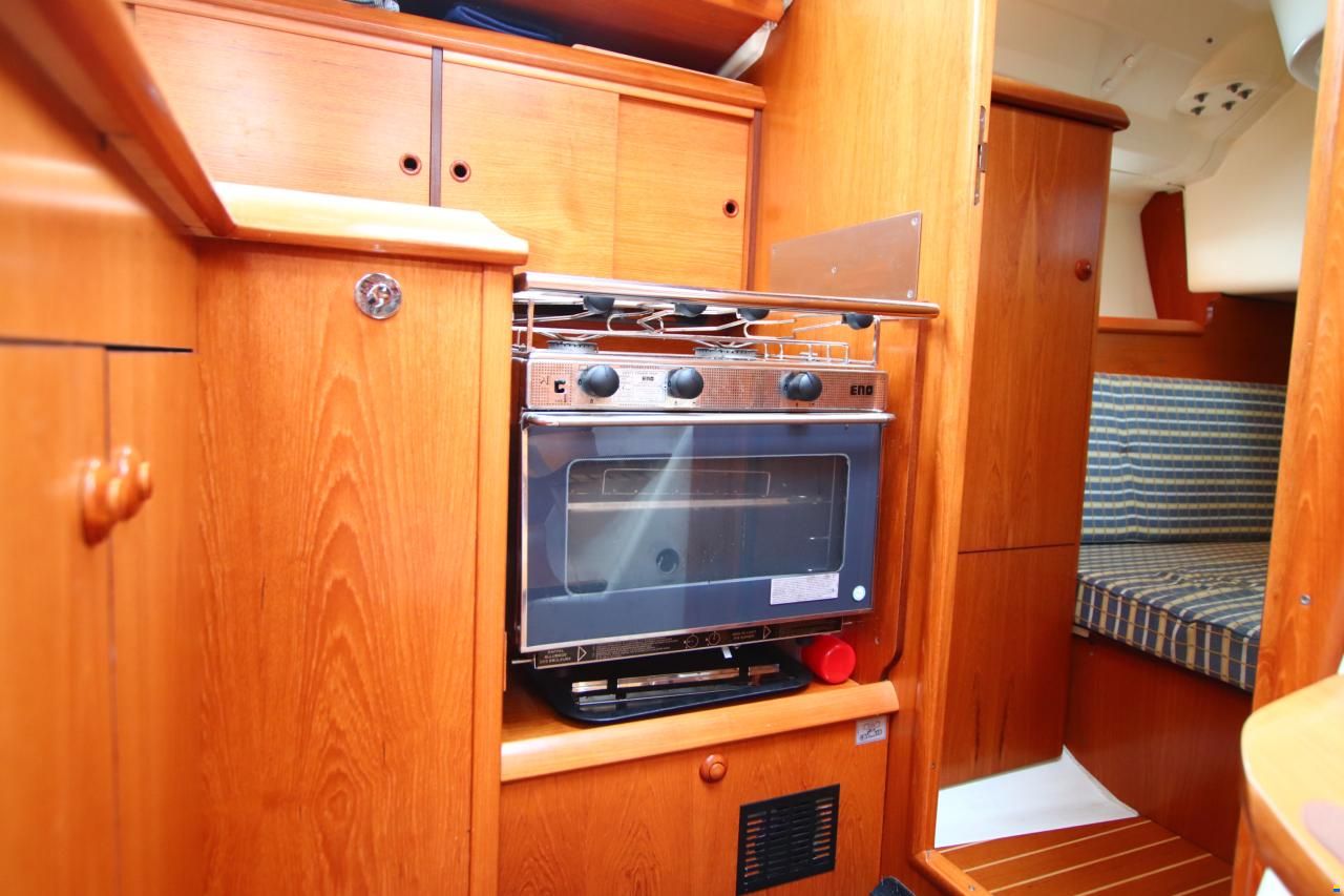 Jeanneau Sun Odyssey 35