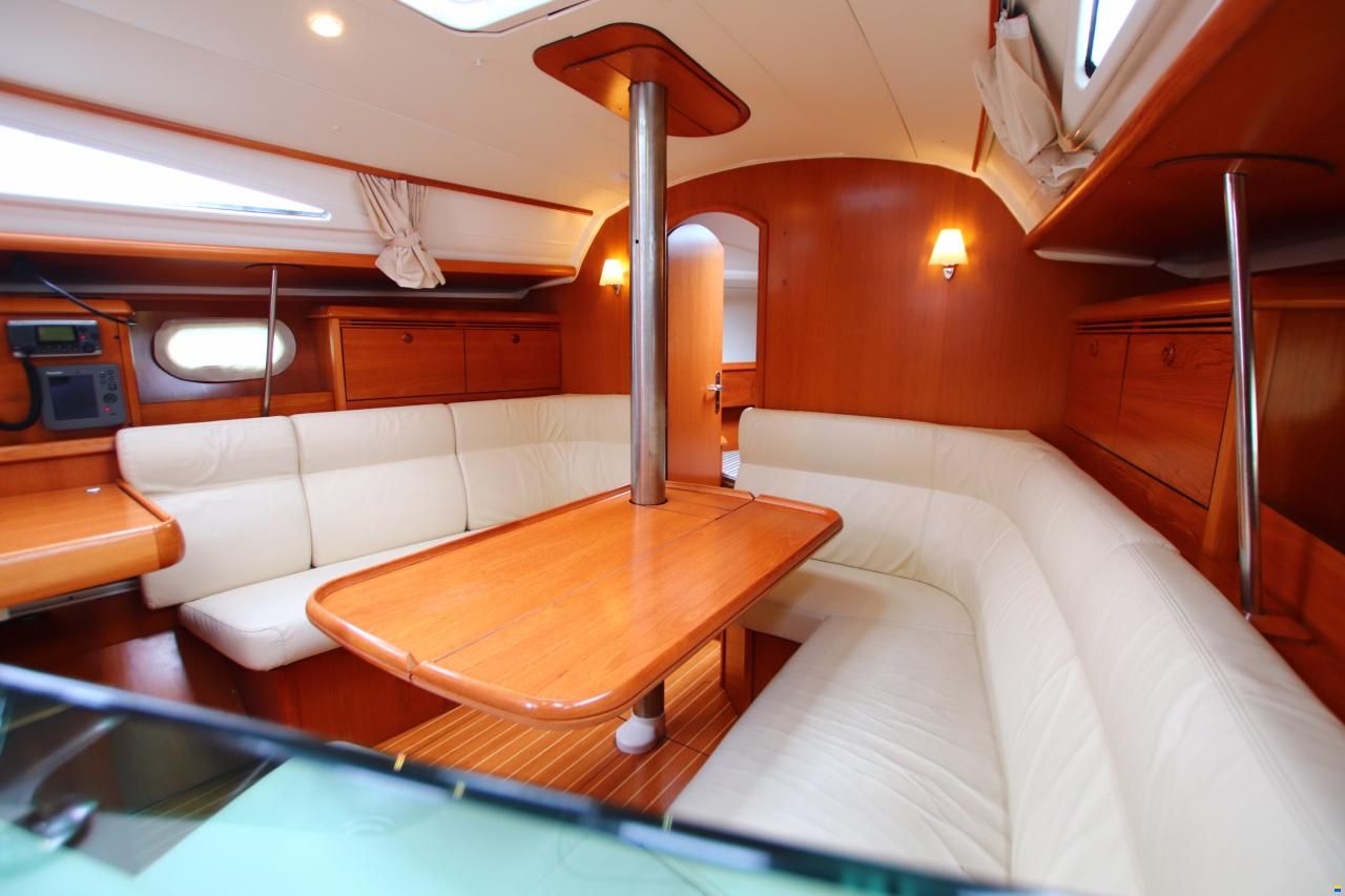 Jeanneau Sun Odyssey 35