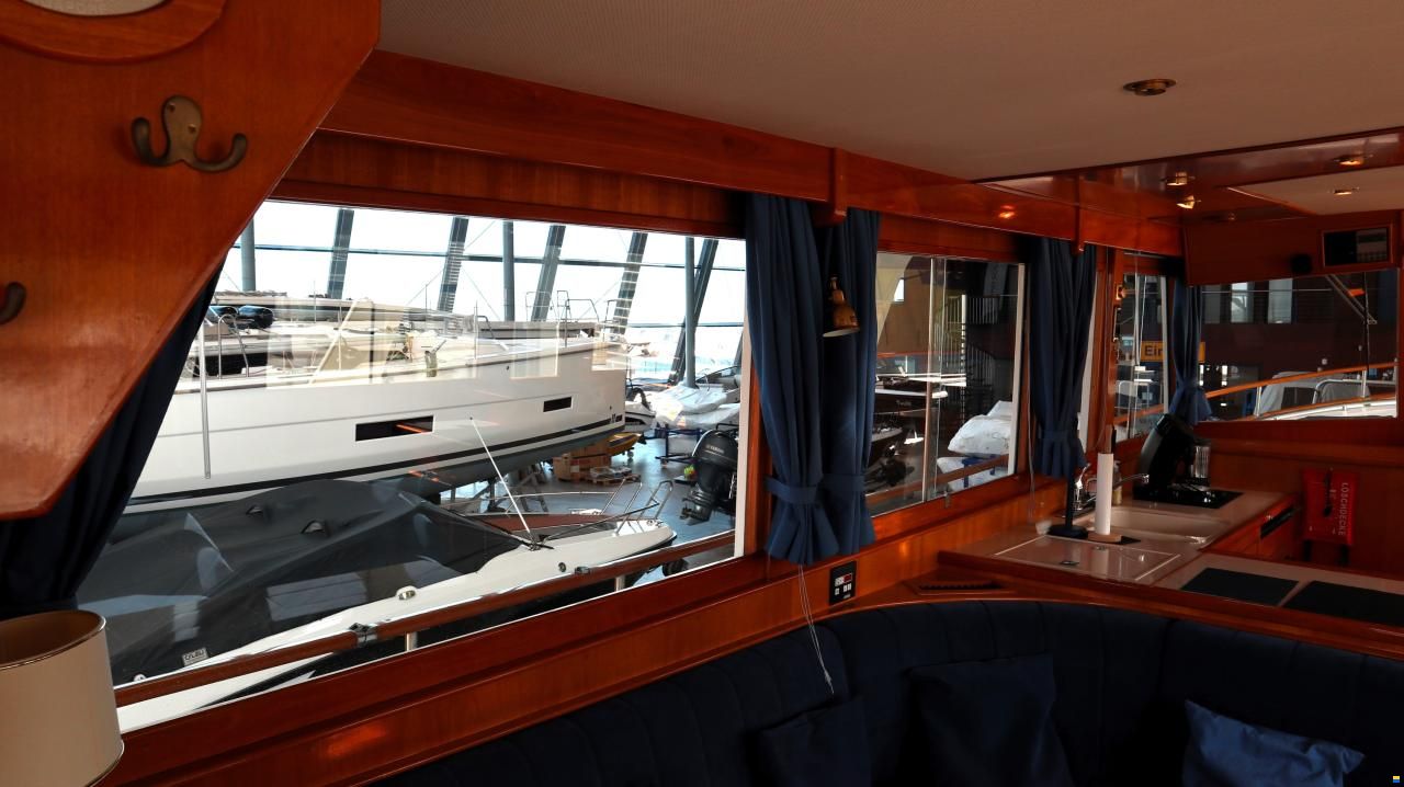 Grand Banks 42 EUROPA