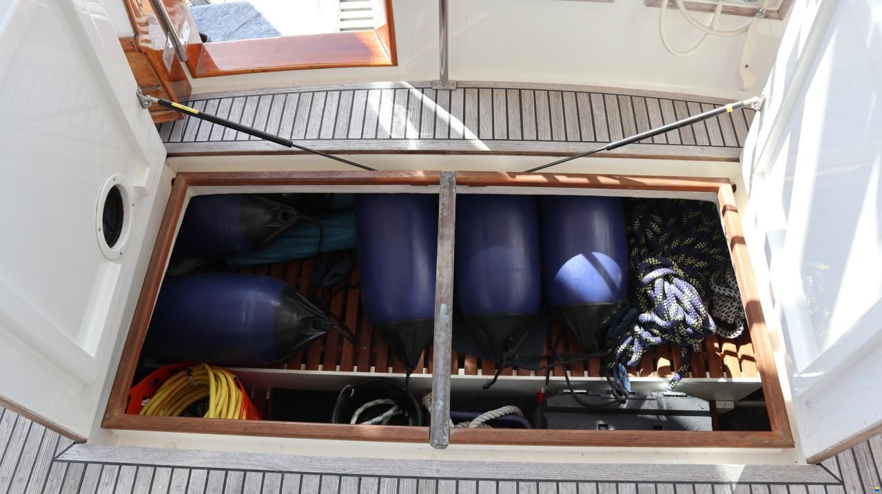 Grand Banks 42 EUROPA
