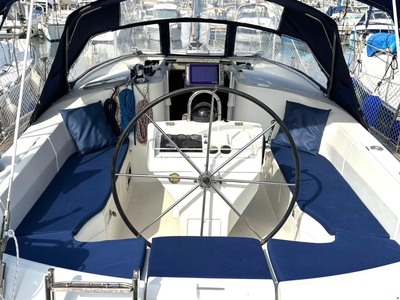 Beneteau Oceanis 381