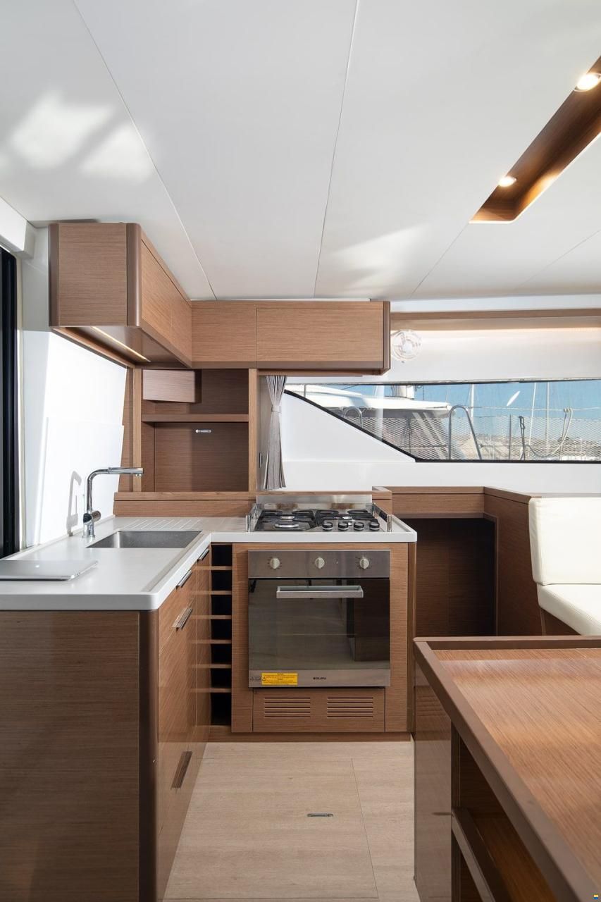 Lagoon 50