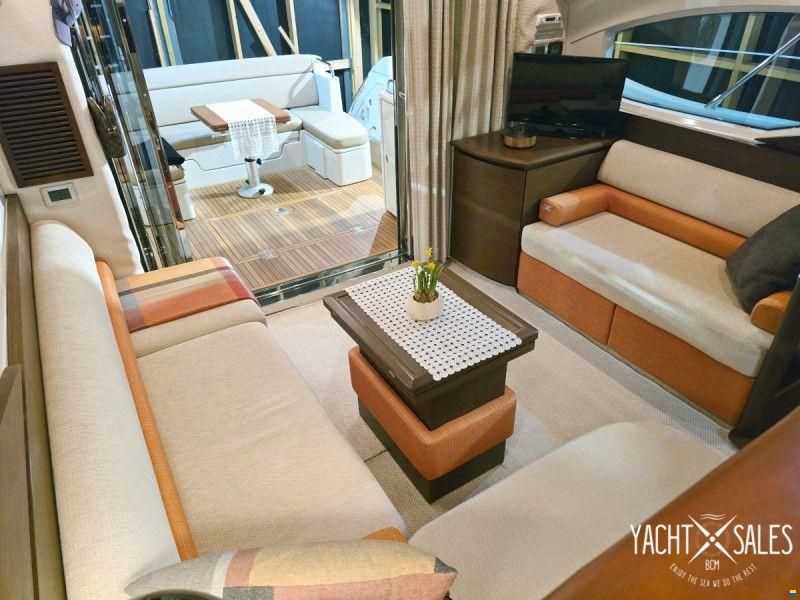Azimut 43S