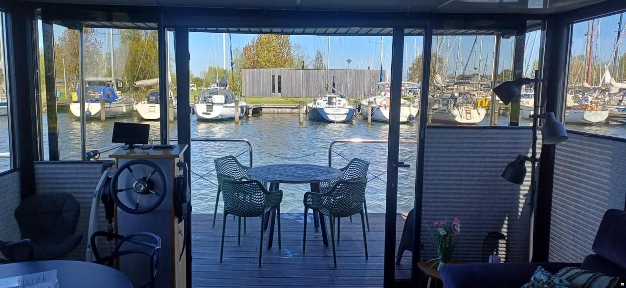 Campi 400 Houseboat Met Mooie Ligplaats