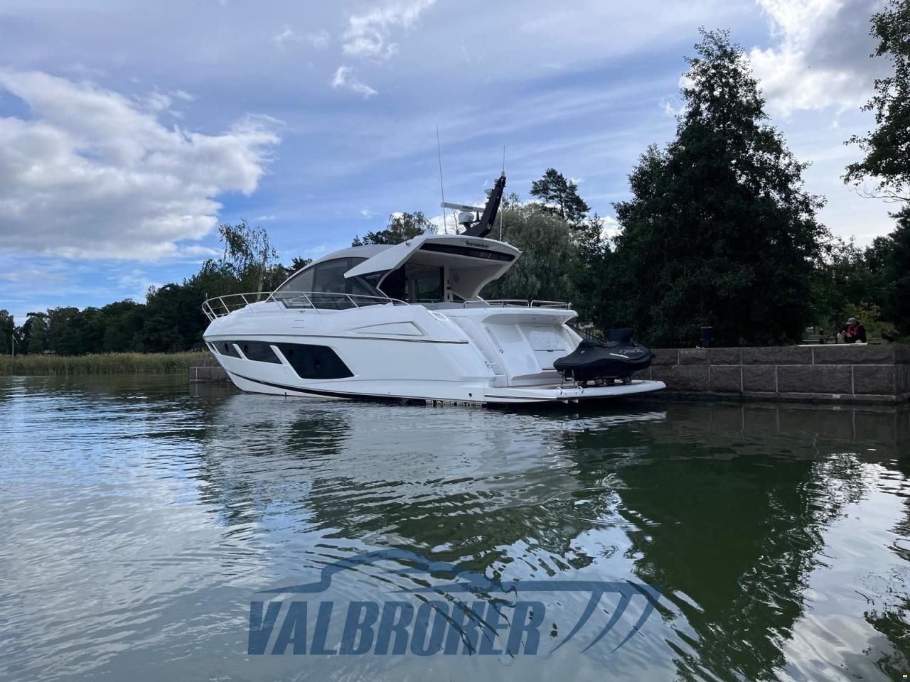 Sunseeker Predator 57 MKII