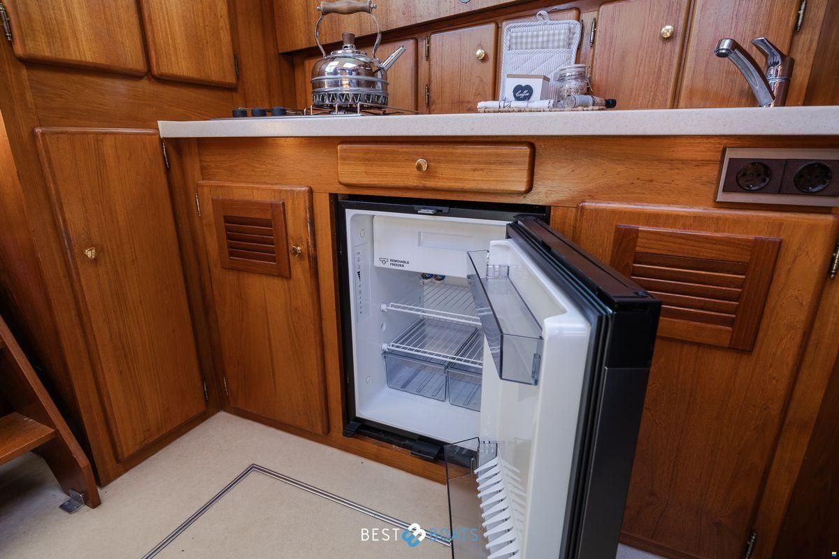 Linssen St. Jozef 1050 Salon AK-L