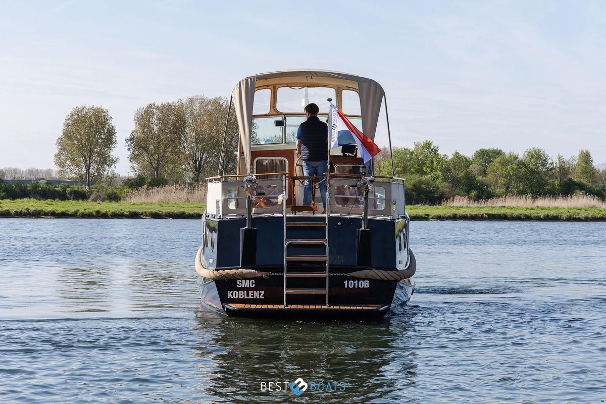 Linssen St. Jozef 1050 Salon AK-L