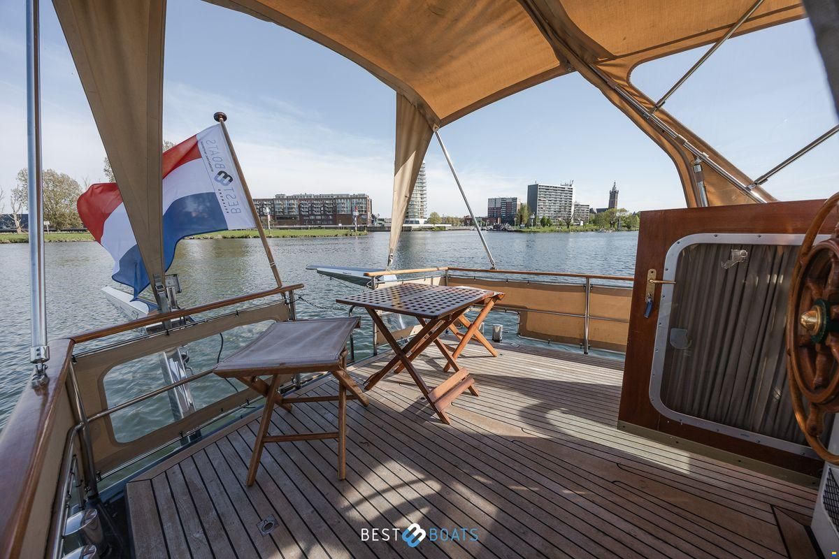 Linssen St. Jozef 1050 Salon AK-L