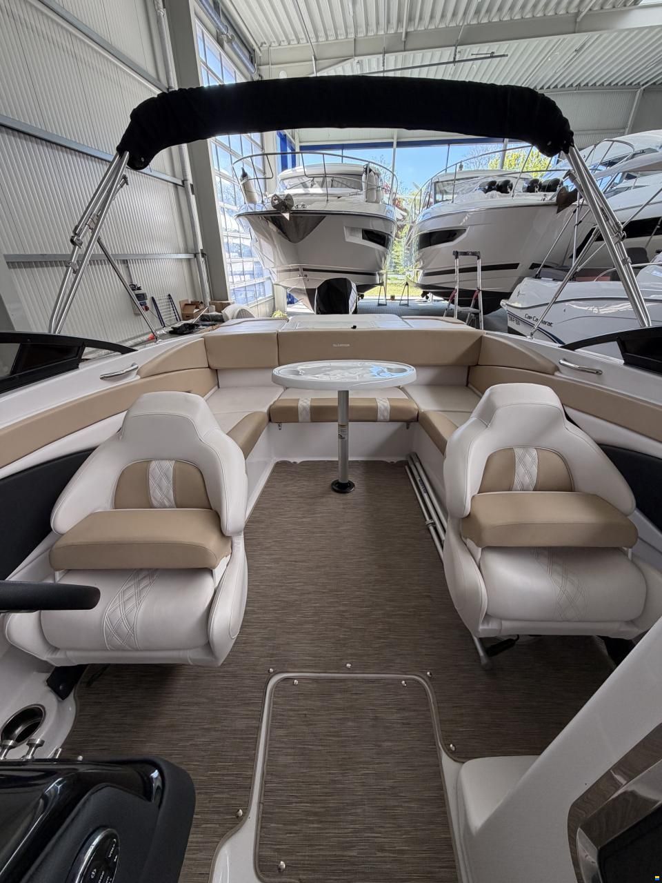 Glastron 240