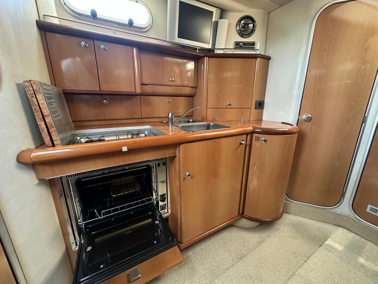 Sealine S 37