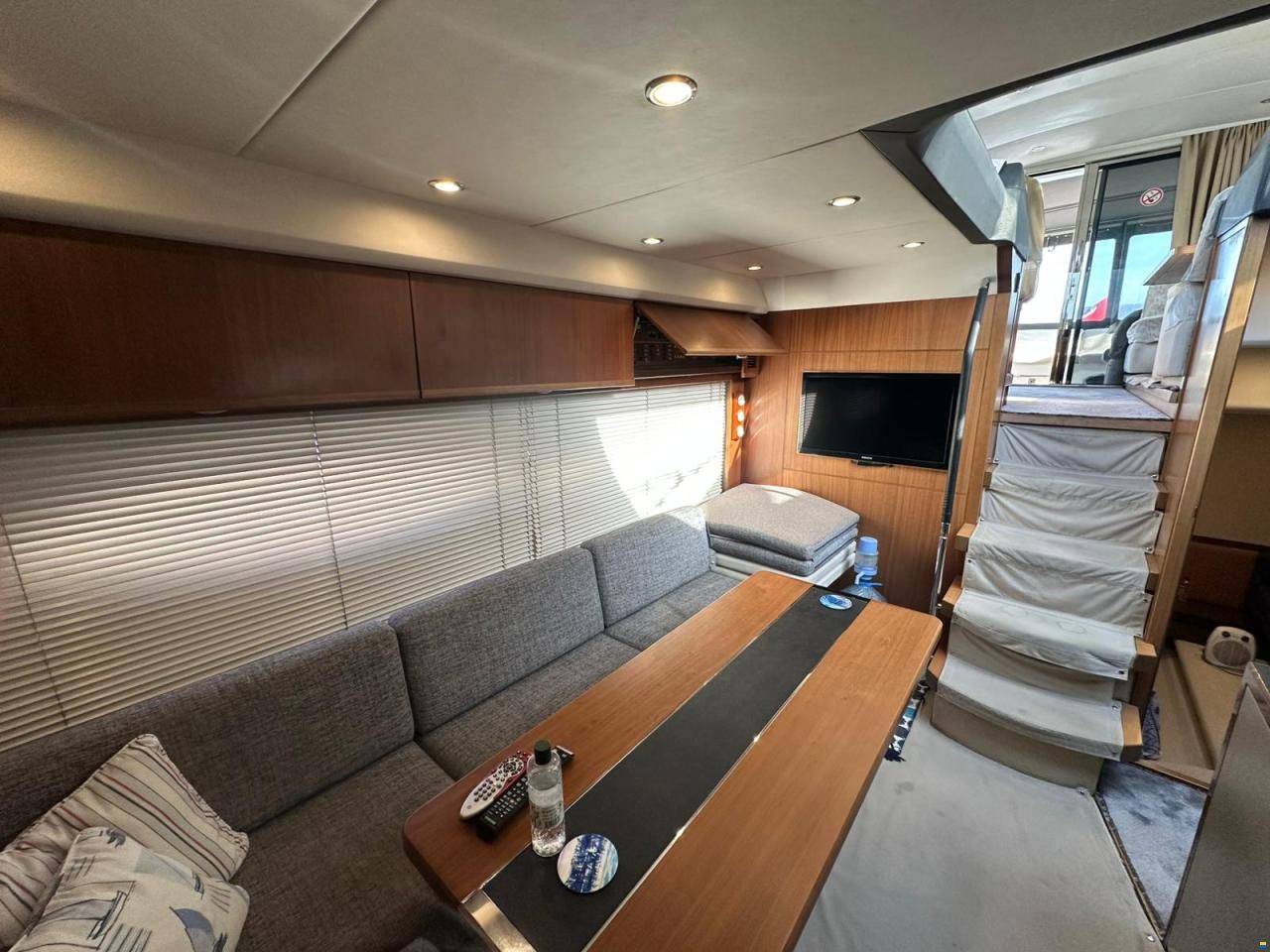 Princess V52 2013-Keen Seller