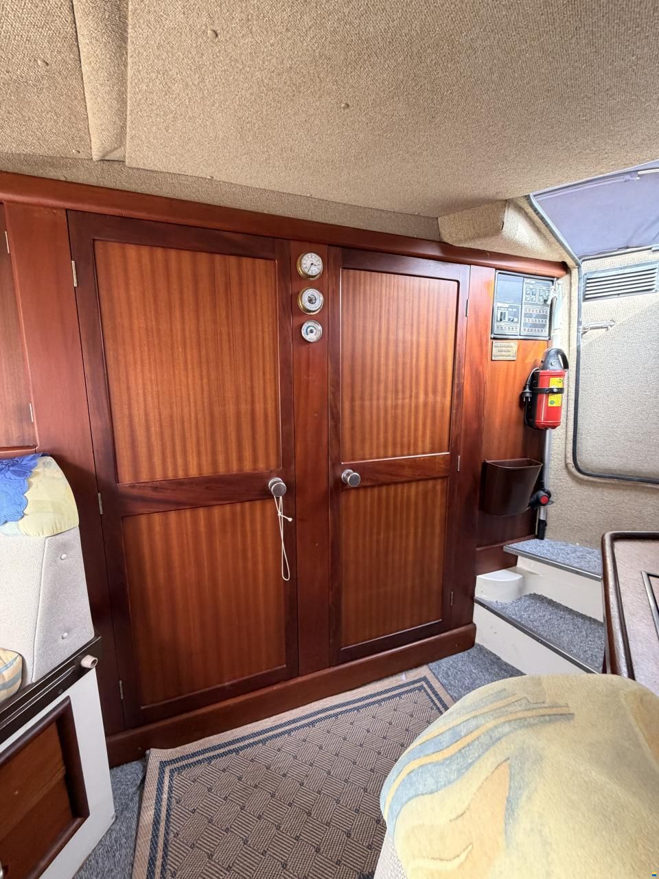Sealine Confi 28 Family