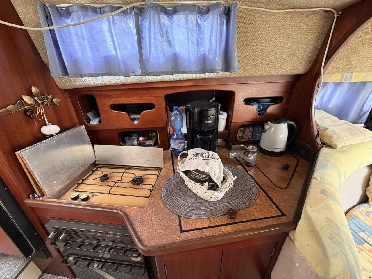 Sealine Confi 28 Family