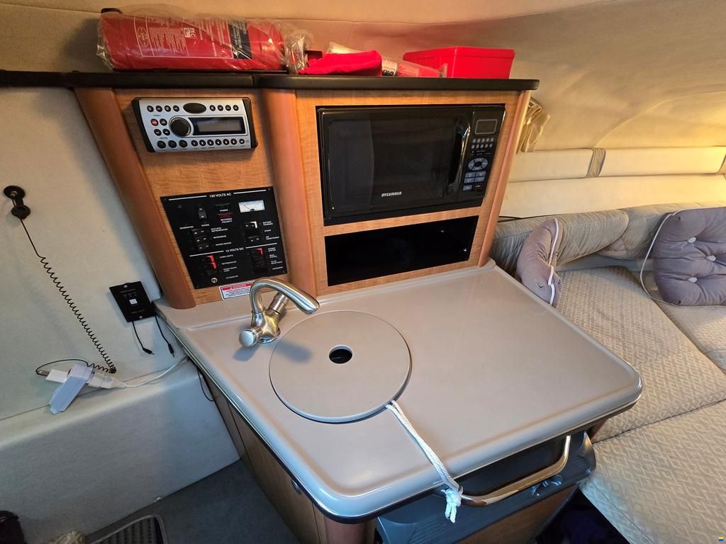 Sea Ray 240 DA Sundancer