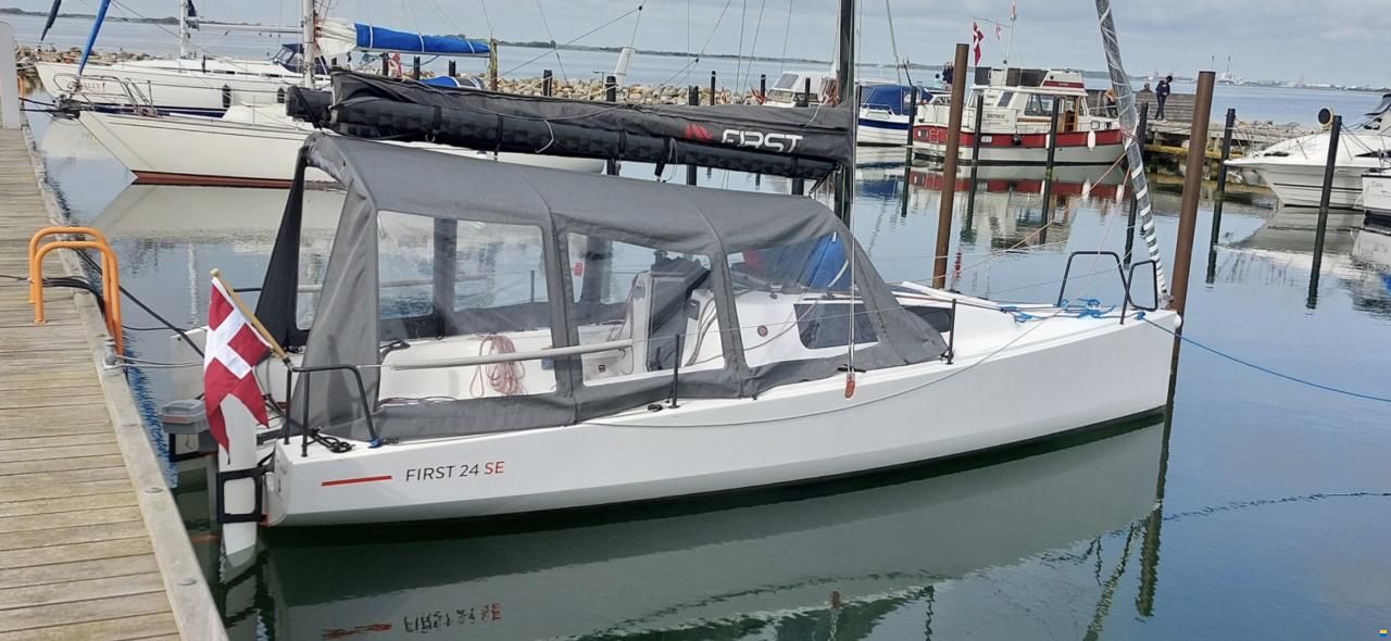Beneteau First 24 SE