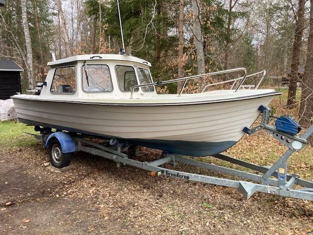Uttern ????️ Uttern 5600 MR med Suzuki 50 HK KU