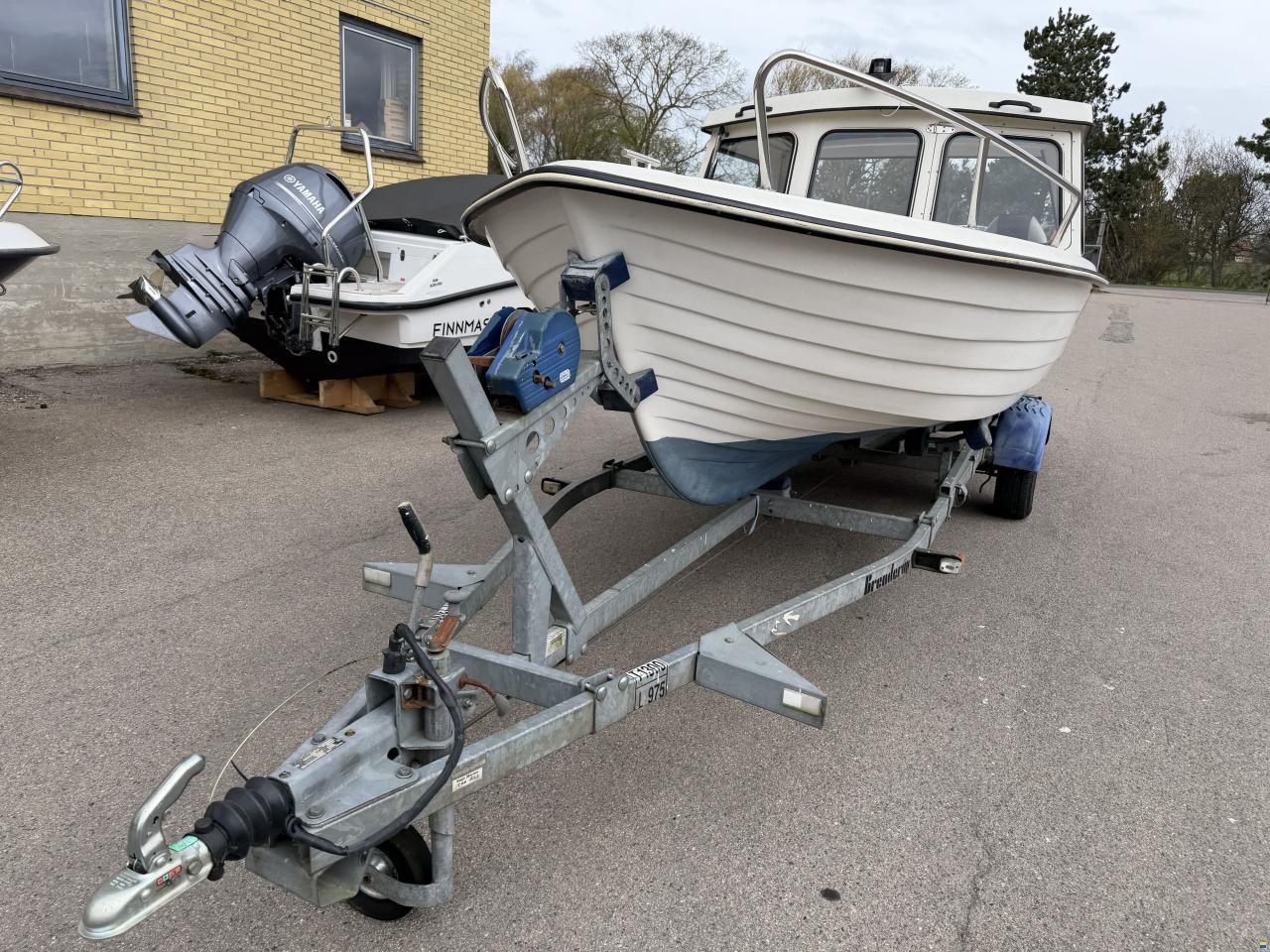 Uttern ????️ Uttern 5600 MR med Suzuki 50 HK KU