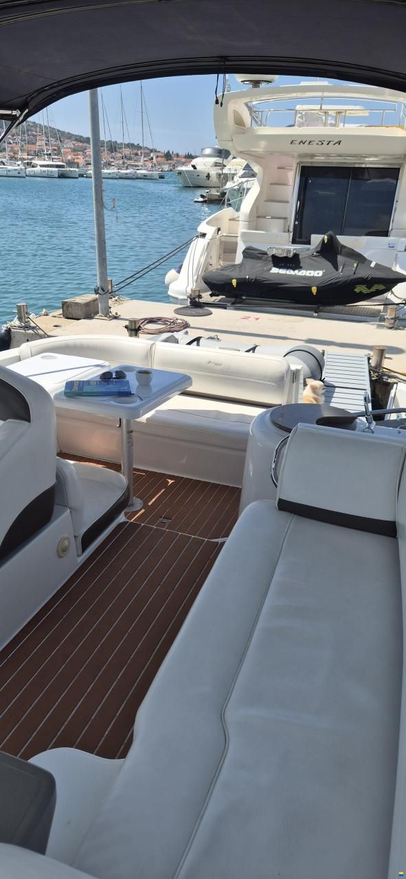 Cruisers 300 CXi